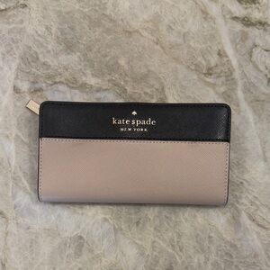 Kate Spade NWT slim fold wallet colorblock black and tan